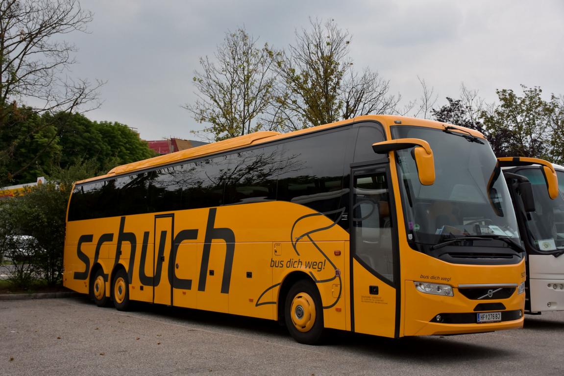 Volvo 9700 von Schuch Reisen aus sterreich 2018 in Krems.