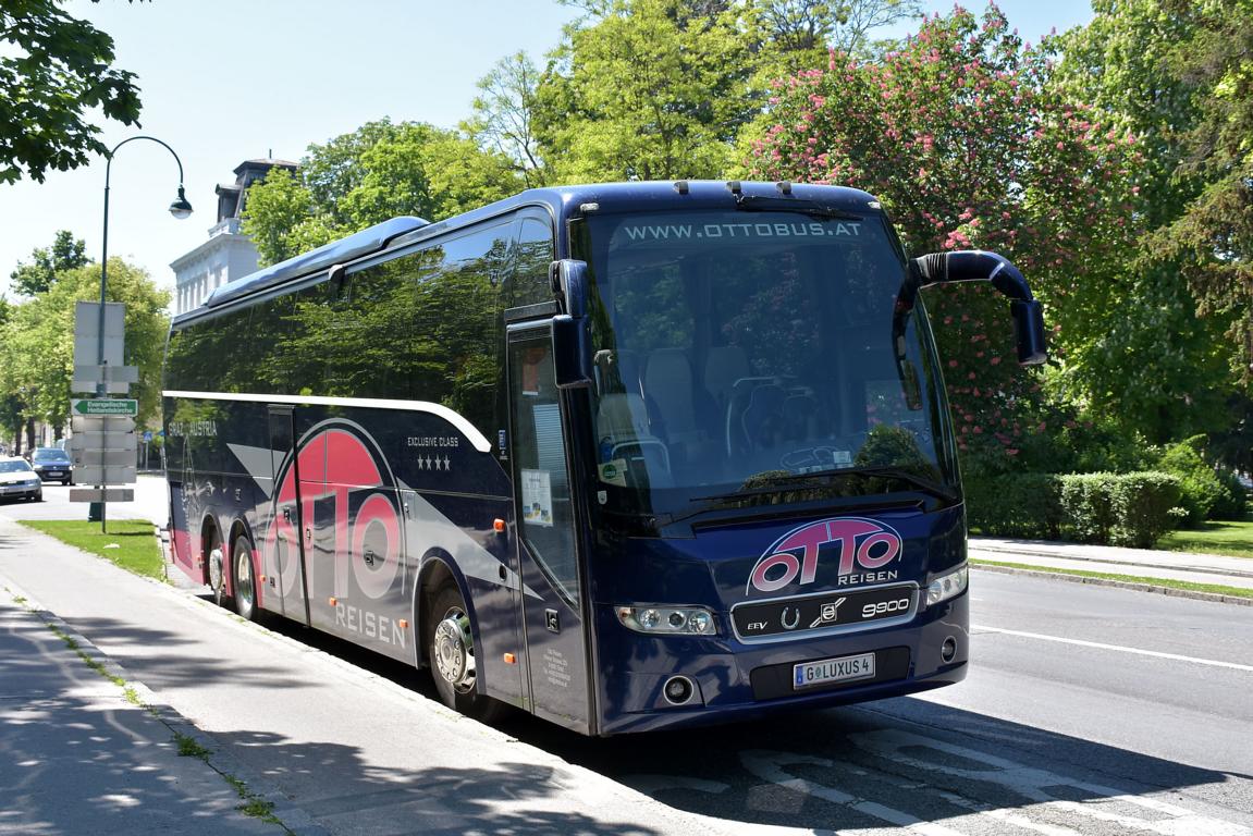 Volvo 9900 von OTTO Reisen aus Graz/sterreich in Krems.