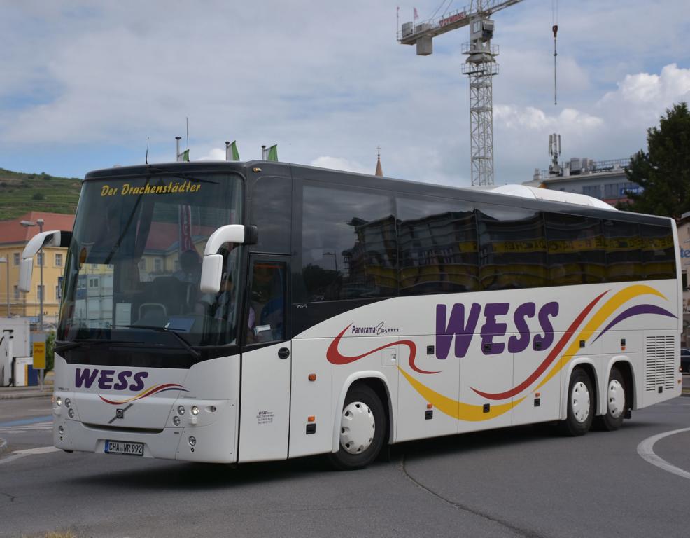 Volvo 9900 von WESS Reisen aus der BRD 06/2017 in Krems.