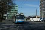 Skoda Trolleybus/267968/mein-leider-einzigsts-bus-bild-aus Mein leider einzigsts Bus Bild aus Estland: Ein Trolly-Bus beim Bahnhof auf der Fahrt zur Innenstadt von Tallinn.
9. mai 2013