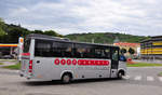 iveco-irisbus/555608/midibus-iveco-70c17-vom-reisebuero-baumgartner Midibus IVECO 70C17 vom Reisebro BAUMGARTNER aus Obersterreich in Krems gesehen.