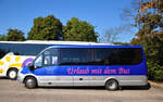 iveco-irisbus/568696/kleinbus-iveco-irisbus-von-michael-vogt Kleinbus Iveco Irisbus von Michael Vogt aus der BRD in Krems gesehen.