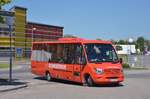 Midi Bus Mercedes von Schneiderbus aus Wien in Krems.