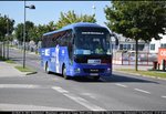Ein MAN LIONS COACH €6 mit Totalwerbung für den Fußballcup powered by Samsung der Fa. K&K Busreisen unterwegs beim SEV in Wolkersdorf (NÖ).