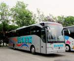 Mercedes Tourismo von Ecker Reisen Reisen aus sterreich am 15.Mai 2014 in Krems gesehen.