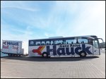 Mercedes Tourismo von Hauck aus Deutschland mit Hänger im Stadthafen Sassnitz.