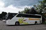 Mercedes-Benz Tourismo/547837/mercedes-tourismo-von-humpelstetter-reisen-aus Mercedes Tourismo von Humpelstetter Reisen aus Niedersterreich in Krems gesehen.