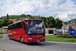 Mercedes Tourismo von Neubauer Reisen aus Obersterreich in Krems gesehen.