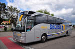 Mercedes Tourismo von Bacher Reisen aus Krnten in Krems gesehen.
