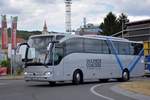 Mercedes-Benz Tourismo/630887/mercedes-tourismo-von-dolphin-coaches-aus Mercedes Tourismo von Dolphin Coaches aus der SK 06/2017 in Krems.