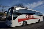 Mercedes Tourismo von CEPERA Reisen aus sterreich 10/2017 in Krems.