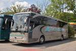 Mercedes-Benz Tourismo/667333/mercedes-tourismo-von-ecker-reisen-aus Mercedes Tourismo von ECKER Reisen aus sterreich im Mai 2018 in Krems.