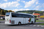 Mercedes-Benz Travego/569432/mercedes-travego-von-ettenhuber-reisen-aus Mercedes Travego von Ettenhuber Reisen aus der BRD in Krems gesehen.