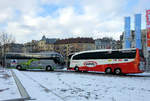 Mercedes Travego und MAN Lion`s Coach von K & K Busreisen aus sterreich in Wien vor der  Messe Wien  gesehen.