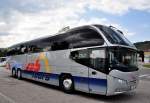 Neoplan Cityliner/469560/neoplan-cityliner-von-sab-tours-aus Neoplan Cityliner von SAB Tours aus sterreich im Mai 2015 in Krems.