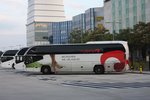Neoplan Cityliner/524715/neoplan-reisebus-von-vienna-lines-am Neoplan Reisebus von Vienna Lines am Flughafen in Wien am 16.10.2016.