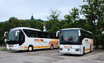 Neoplan Tourliner/538785/neoplan-tourliner-und-ein-mercedes-o Neoplan Tourliner und ein Mercedes O 404 von Winter Reisen aus sterreich in Krems gesehen.