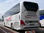 Neoplan Tourliner von Reichert Bus & Touristik aus Deutschland im Stadthafen Sassnitz.
