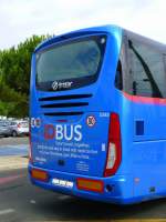 Frankreich, Languedoc-Roussillon, Hrault, Montpellier Sabines (an der Trambahn Linie 2): ein iD BUS der SNCF (IRIZAR i6) auf der Fahrt nach Spanien. 04.09.2015