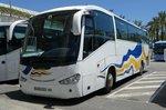 Scania Irizar/500081/scania-irizar-steht-am-airport-im Scania Irizar steht am Airport im Mallorca, Juni 2016