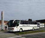 Setra 300er-Serie/441389/setra-315-hd-von-hannes-busreisen Setra 315 HD von Hannes Busreisen aus Wien am 14.4.2015 in Krems.