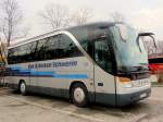 Setra 400er-Serie/268435/setra-s411-hd-von-bus- SETRA S411 HD von BUS & Reisen SCHWERIN am 29. Mrz 2013 in Krems an der Donau.