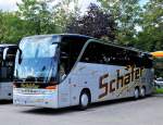 Setra 400er-Serie/308940/setra-417-hdh-von-schaefer-reisen SETRA 417 HDH von SCHFER Reisen aus der BRD am 4.7.2013 in Krems an der Donau.