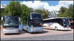 Setra 400er-Serie/484033/setra-411-hd-von-ramkvillabuss-aus Setra 411 HD von Ramkvillabuss aus Schweden und Neoplan Skyliner von Geißler Reisen aus Deutschland und Setra 516 HD von Eurobus aus der Schweiz im Stadthafen Sassnitz.