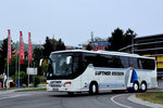 Setra 400er-Serie/504784/setra-416-gt-hd-von-lftner-reisen Setra 416 GT-HD von Lftner Reisen aus Tirol in Krems gesehen.