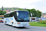 Setra 400er-Serie/521006/setra-416-gt-hd-von-dz-touristik Setra 416 GT-HD von DZ Touristik aus der BRd in Krems gesehen.