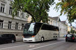 Setra 400er-Serie/567363/setra-415-hdh-von-global-travel Setra 415 HDH von Global Travel Hungary in Krems unterwegs.