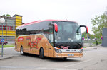 Setra 515 HD von Rast Reisen aus der BRD in Krems gesehen.