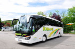 Setra 515 HD von Knaus Reisen aus sterreich in Krems gesehen.