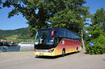 Setra 515 HD von Marti Reisen aus der Schweiz bei Krems gesehen.
