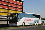 Setra 516 HD von Petrolli Reisen aus der BRD in Krems.