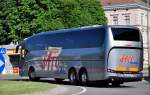 Volvo B13R von Sato tours aus Spanien im Juni 2015 in Krems unterwegs.