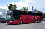 Van Hool TX20 Altano von Ganer Reisen/Reisebro aus sterreich in Krems gesehen.