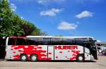 VOLVO 9700 Reisebus von HUBER Reisen aus Niedersterreich im Mai in Krems gesehen.