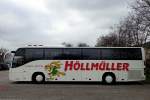 Volvo 9700/438860/volvo-9700-von-hoellmueller-reisen-aus VOLVO 9700 von Hllmller Reisen aus stereich am 22.11.2014 in Krems.