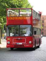 Doppelstockbus MAN 200 SD gesehen und fotografiert in Schwerin in der Alexandrinenstrae [15.08.2009]