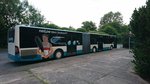......NB SW 586 fhrt seit kurzem wieder ohne Werbung durch die Stadt   ...alle 6 Busse der Stadtwerke haben ihre Werbung vom Gterbahnhof verloren