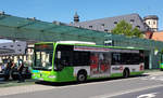 MB Citaro (854) von RhönEnergie steht am Busbahnhof in Fulda im Juli 2020