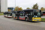 setra-400er-serie-nf-und-le/829412/sev-abgestellt-am-31102023-in-hoehe SEV abgestellt am 31.10.2023 in Hhe Rostock Hauptbahnhof/Sd
