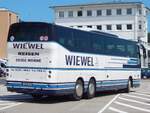 Bova Magiq/908569/vdl-bova-magiq-von-wiewel-aus VDL Bova Magiq von Wiewel aus Deutschland im Stadthafen Sassnitz.