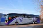 SETRA 517 HD von BLAGUSS Reisen aus Wien,Mannschaftsbus des FC Austria Wien,Krems,11.3.2014.Man beachte die vorderen Radzierkappen!  Liebe Grüße an den Fahrer und Dank für