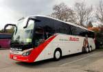 Setra 517 HD von Blaguss Reisen aus sterreich am 10.9.2014 in Krems gesehen.