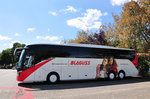 Setra 516 HD von Blaguss Reisen aus Wien in Krems gesehen.