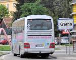 Alle/280419/nachschuss-auf-einen-man-lions-coach Nachschuss auf einen MAN Lions Coach von Hellas Reisen aus der BRD am 27.4.2013 in Krems an der Donau,
