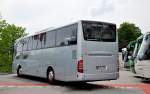 MERCEDES BENZ TOURISMO von ALBATROS Reisen aus der BRD am 27.4.2013 in Krems eingetroffen.