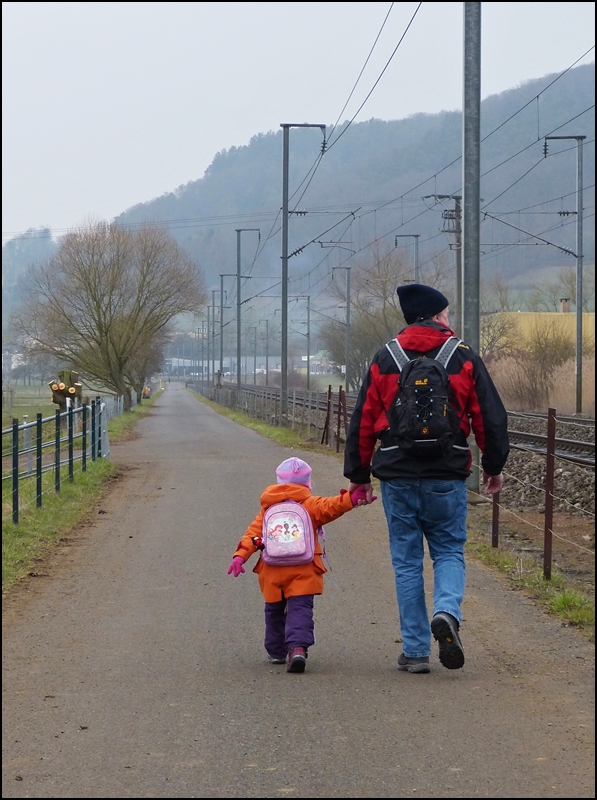 . Grenvergleich - Kleine Beinchen versuchen mit den groen mitzuhalten. 08.04.2013 (Jeanny)